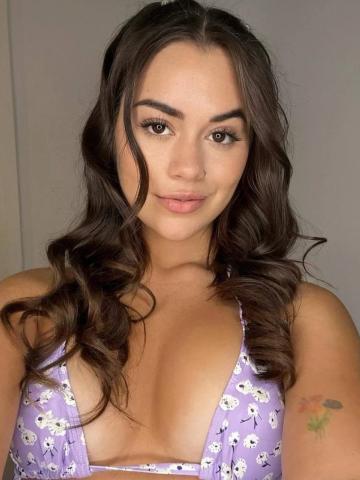 Лаура Поцелуй Реал фото 3